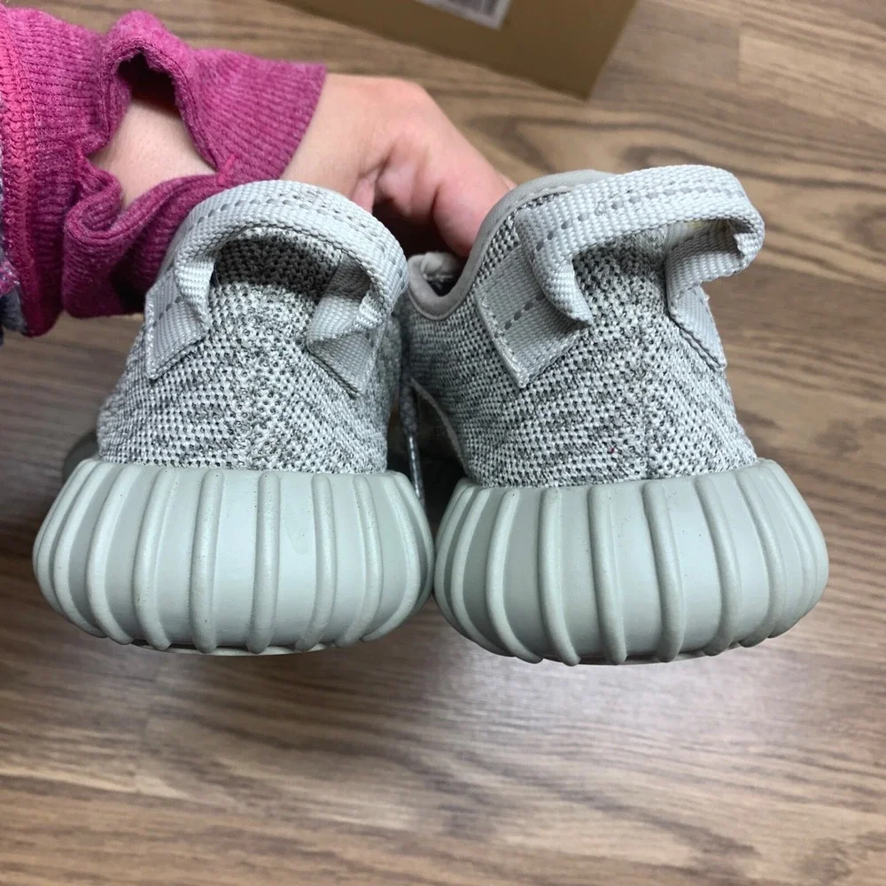 Size 5 Women's 6.5 Adidas Yeezy Boost 350 Moonrock‎ 2015 Rare! (AQ2660)